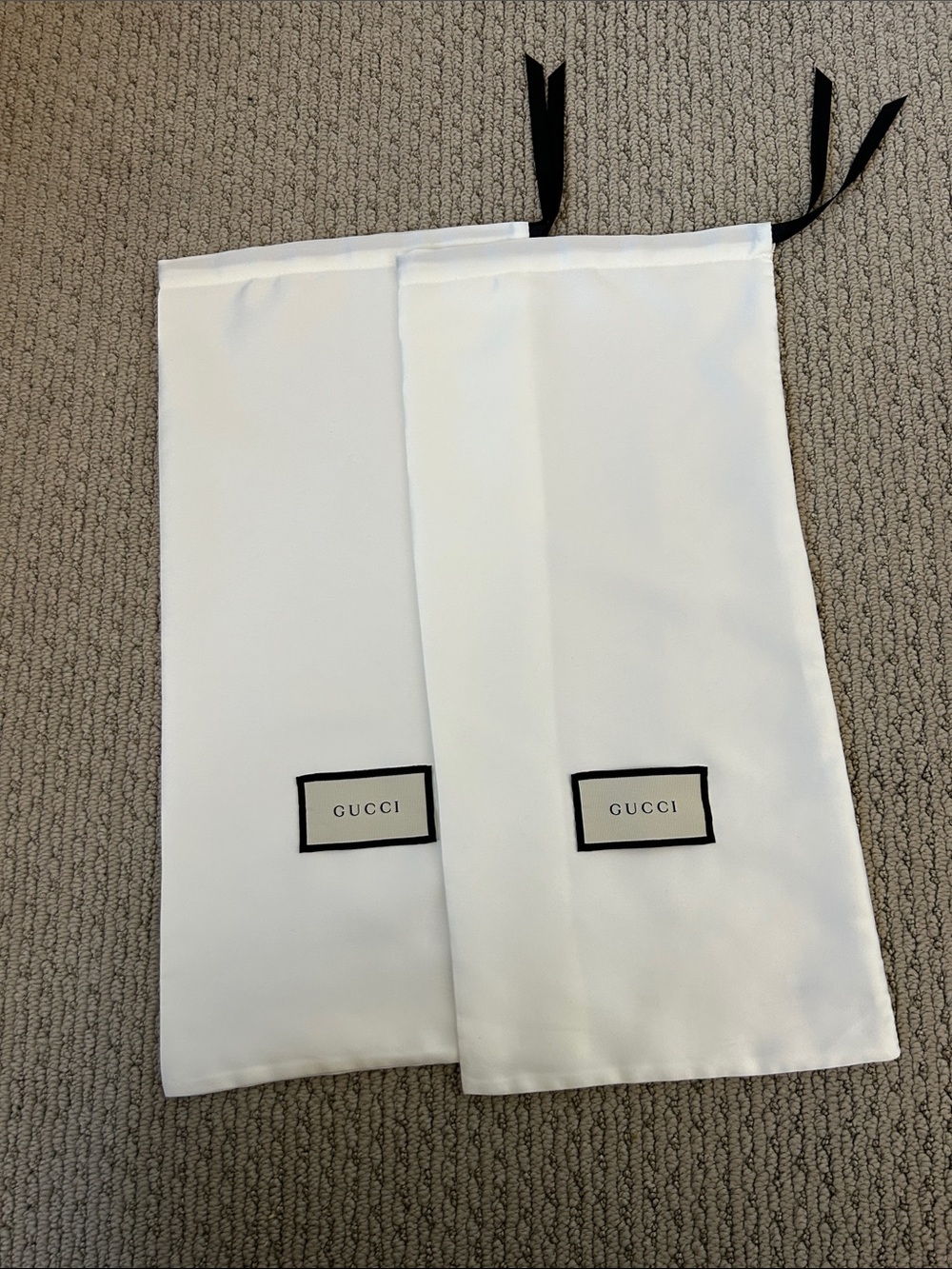 Gucci White Drawstring Dust Bag Set with Black Trim